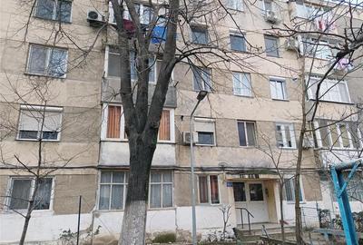 Apartament cu 3 camere semidecomandat în Central - 12