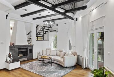 Refugiu de Vis in Cornu Priveli?te Panoramica ?i Apu - 6