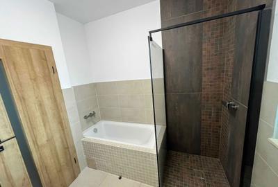Apartament cu 2 camere decomandat în Tractorul - 5