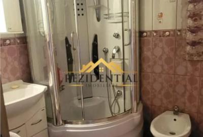 Apartament cu 4 camere decomandat în Central