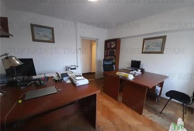 Piata Unirii chiar la metrou in exclusivitate vanzare 2 camere cu loc de parcare - 15