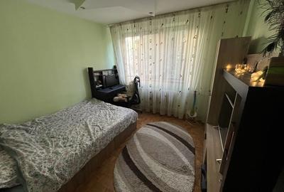 Apartament cu 2 camere decomandat în Calea București - 2