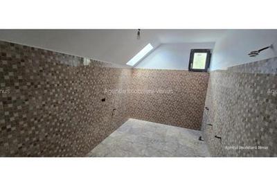 Casă cu 5 camere cu Teren 1200 Mp în Mihai Eminescu - 9