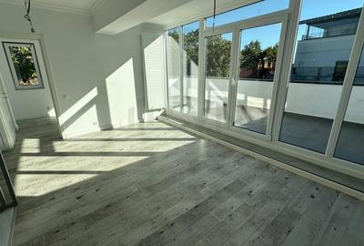 REA1017169 Apartament 2 camere si birou cu terasa spatioasa Mosilor - 2