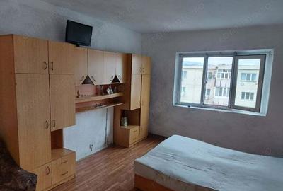 Vand Apartament 2 Camere in Rovinari - 1