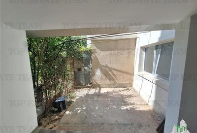 Apartament cu 4 camere decomandat în Obor - 17