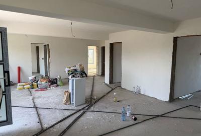 Casă cu 4 camere în Bradu - 8