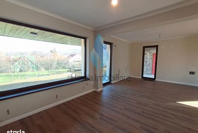 Casă cu 5 camere cu Teren 800 Mp în Bucium - 9