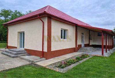 Casă cu Teren 10000 Mp în Căianu - 10