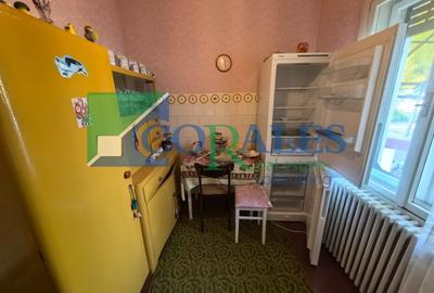 Casă individuală cu 6 camere cu Teren 150 Mp în Girocului - 10