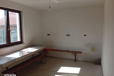 Casă cu 3 camere cu Teren 300 Mp în Livada - 5