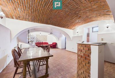 Apartament pe 3 niveluri - ultracentral, Arad - 17