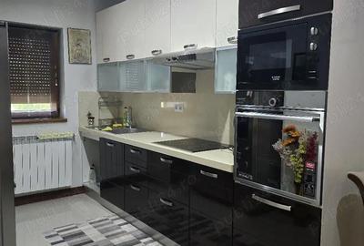 Apartament cu 3 camere semidecomandat în Cotnari - 4