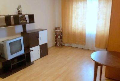 Garsonieră în Est - 4