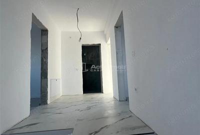 Casă cu Teren 270 Mp în Vânători - 2