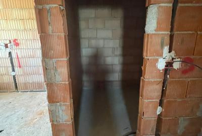 Duplex pe parter 3 camere 2 băi COMISION 0 - 9