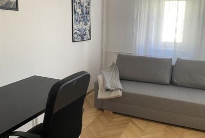 Garsoniera spatioasa, frumos mobilata si utilata, paza, intrare stradala, balcon - 6