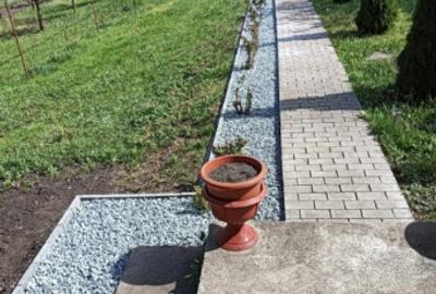 Casă cu 2 camere cu Teren 1751 Mp în Periferie - 8