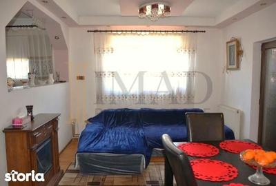 Casă cu 5 camere cu Teren 850 Mp în Răzvad - 2