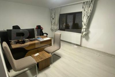 Apartament cu 5 camere în Micro 3 - 6