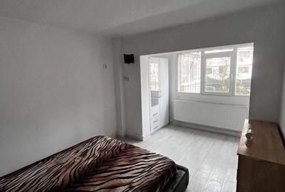 Apartament cu 2 camere decomandat în Micro 21 - 3