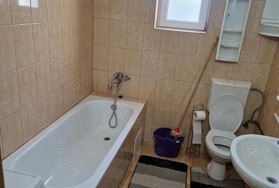 Apartament cu 3 camere decomandat în Unirea - 8