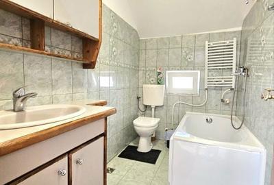 Apartament cu 3 camere în Chișoda