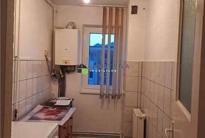 Apartament cu 2 camere semidecomandat în Florilor - 4