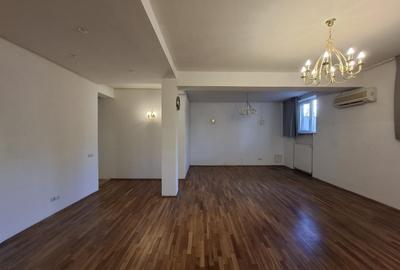 Apartament cu 4 camere semidecomandat în Aviatorilor - 2