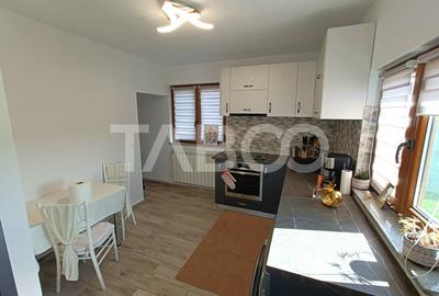 Casa moderna de vanzare 3 camere 2 bai - teren 472 mp - zona linistita - 18