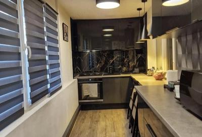 Apartament cu 2 camere decomandat în 1 Mai - 3