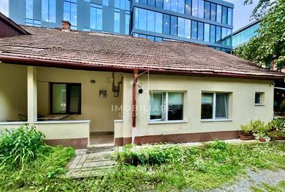 Casă individuală cu 2 camere în Central