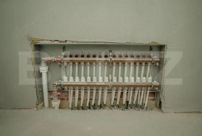 Casă cu 5 camere cu Teren 3588 Mp în Central - 10