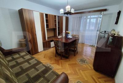 Apartament cu 3 camere decomandat, mobilat în Cugir - 6