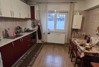 Apartament 2 camere decomandat metrou Brancoveanu- centrala propie - 1