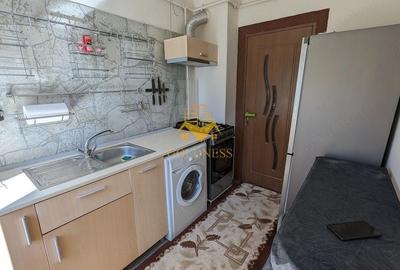 Garsonieră decomandată în Central