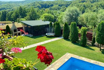 Vand vila cu piscina in Budesti, Valcea, sau schimb cu apartament Vand vila cu piscina in Budesti, Valcea, sau schimb cu apartament - 1