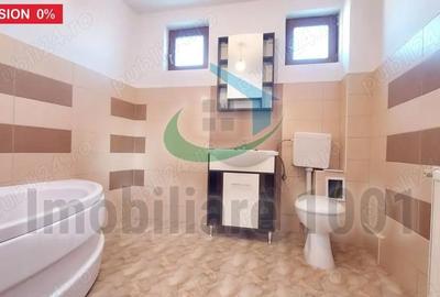 Casă cu 6 camere cu Teren 200 Mp în Central - 11