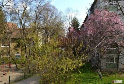 Garsonieră decomandată, mobilată în Central - 14