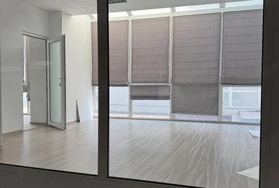 Spațiu comercial, de 900 mp, în P-ța Unirii - 7