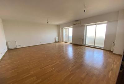 Apartament cu 3 camere decomandat în Aeroport - 1