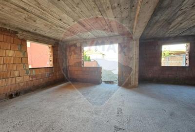 Casă cu 6 camere cu Teren 350 Mp în Central - 6