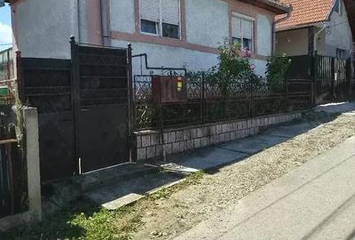 Casă cu Teren 444 Mp în Șeica Mare - 1