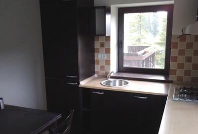 Apartament cu 3 camere decomandat în Central - 1