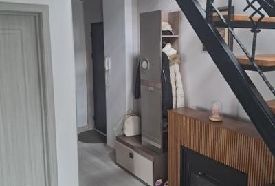 Penthouse cu 5 camere decomandat, mobilat în Central - 14