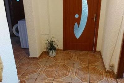 Apartament cu 3 camere decomandat, mobilat în Nerva Traian - 6