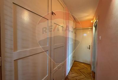 Apartament decomandat 3 camere -centrala proprie  zona Lebada - 11