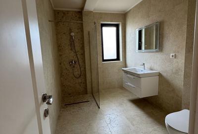 Casă cu 7 camere cu Teren 1146 Mp în Crevedia - 16