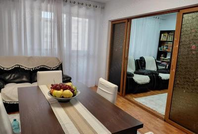 Apartament cu 4 camere decomandat în Central - 2