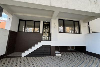 Apartament cu 5 camere decomandat în Crângași - 17